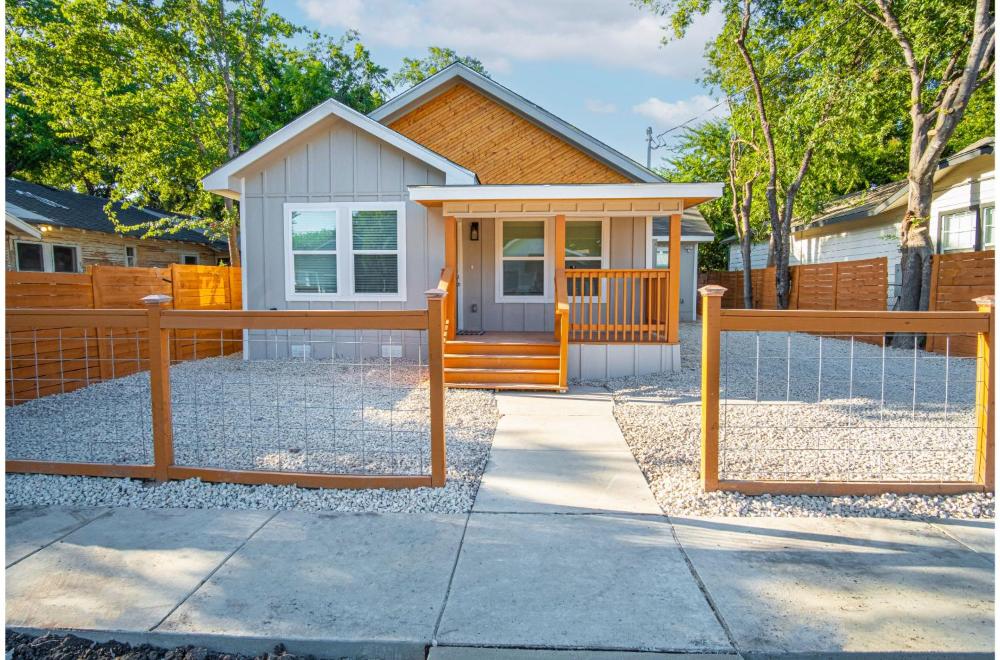 Dont Miss Dynamic 4BR2BA Near Jolly Riverwalk